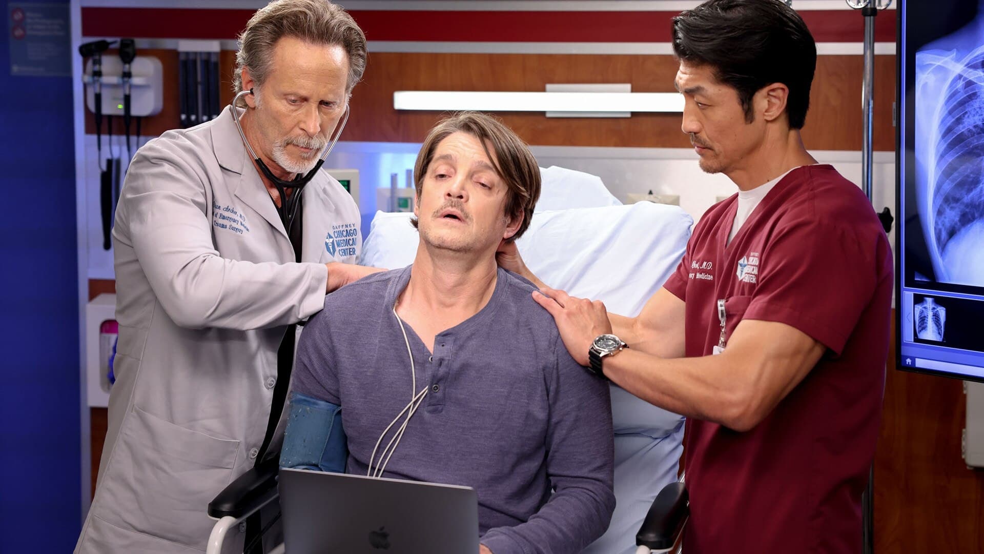 (Atrapado entre) la bola de demolición y la mariposa