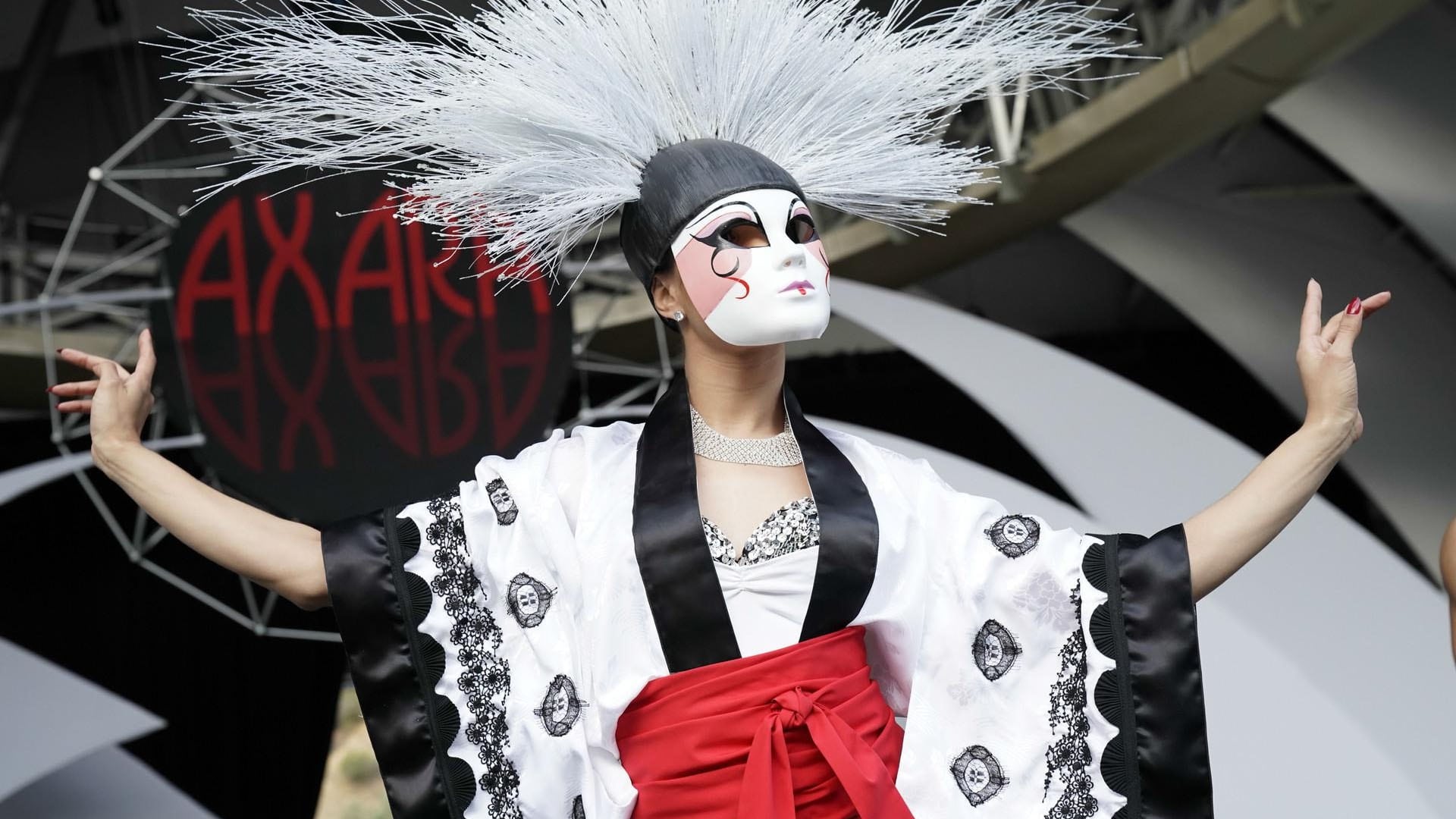 Que cante la muy boba