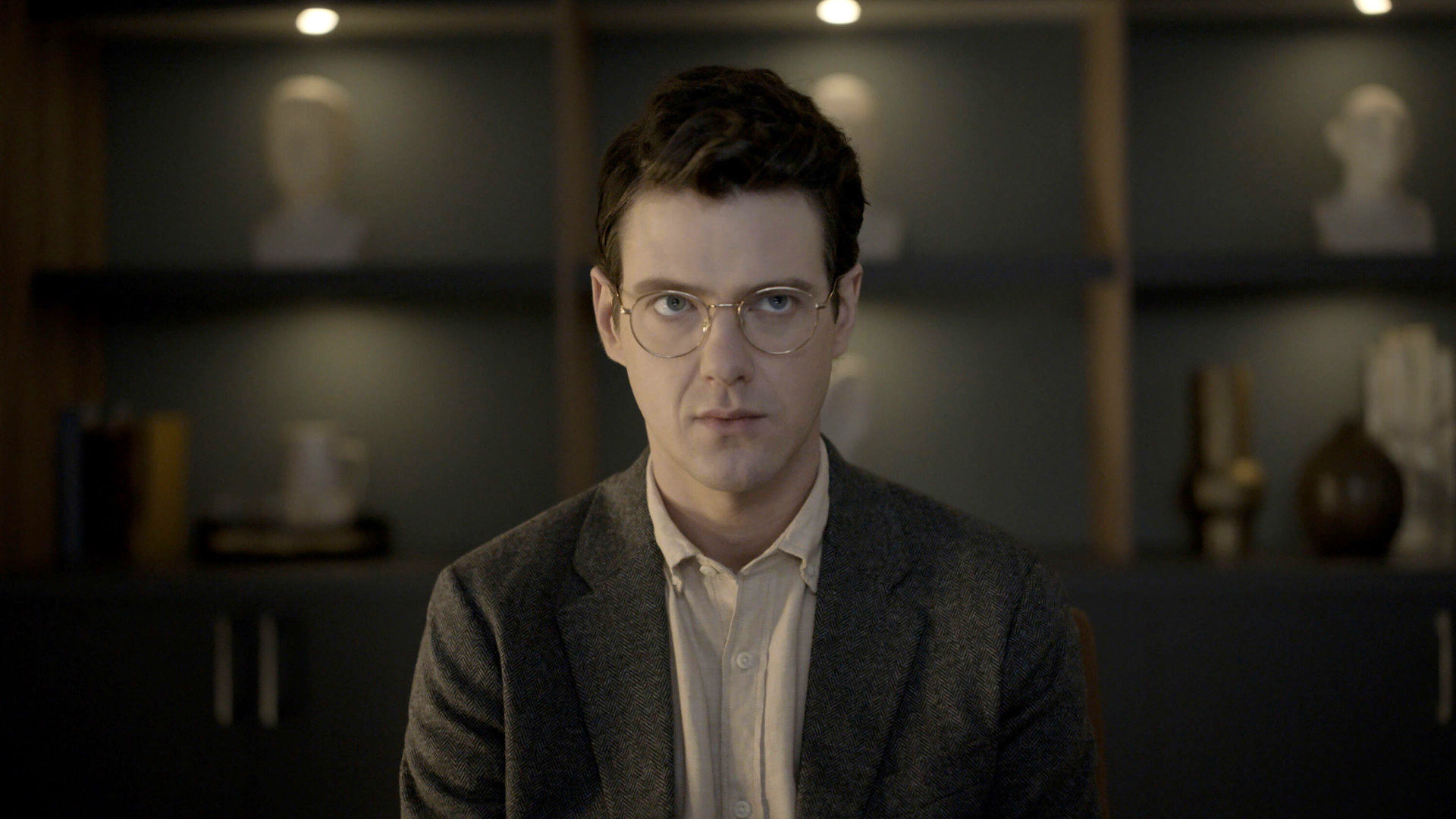 La investigación sobre la chica de la cámara