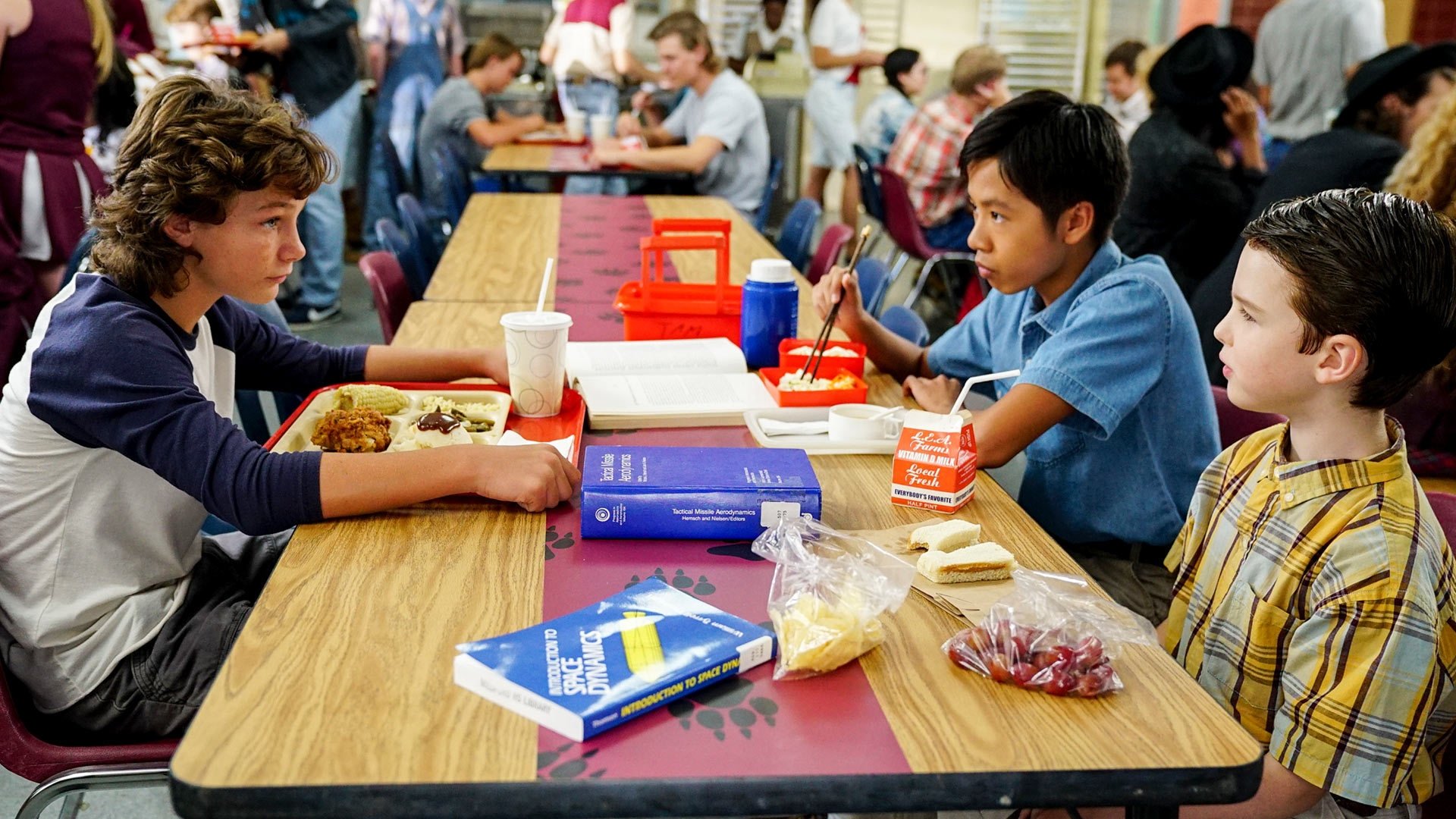 Cohetes, comunistas y bibliotecas