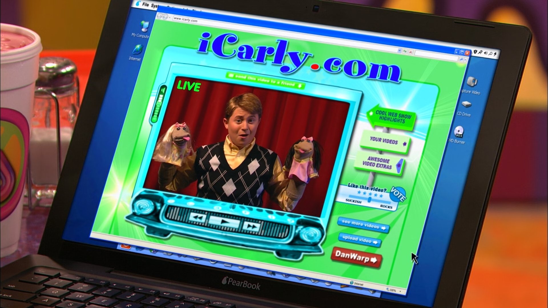 iCarly quiere que le devuelvan la web