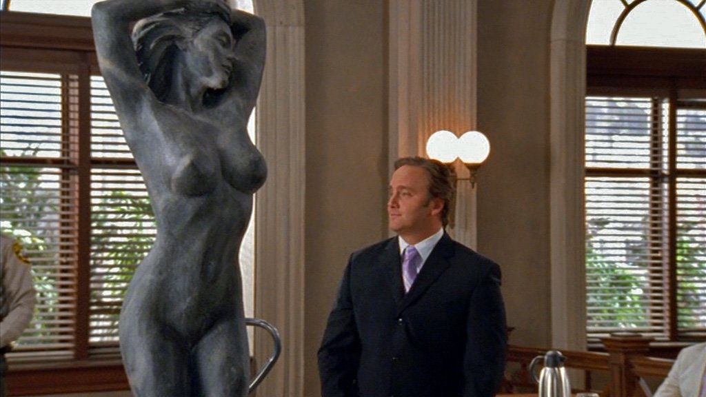 El Sr. Monk sube al estrado