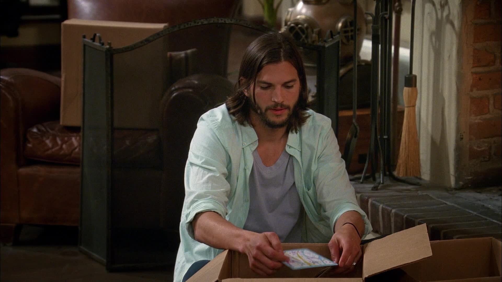 La posición en cuclillas y el elemento emergente